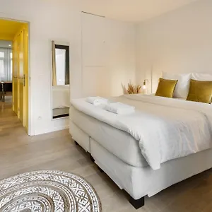 Aparthotel R73 By Domani, Anversa