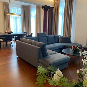 Botanique Airbnb, Antwerp